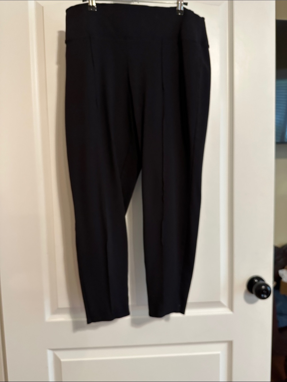 Nine West Black Cropped Ponte Slim Ankle Pants